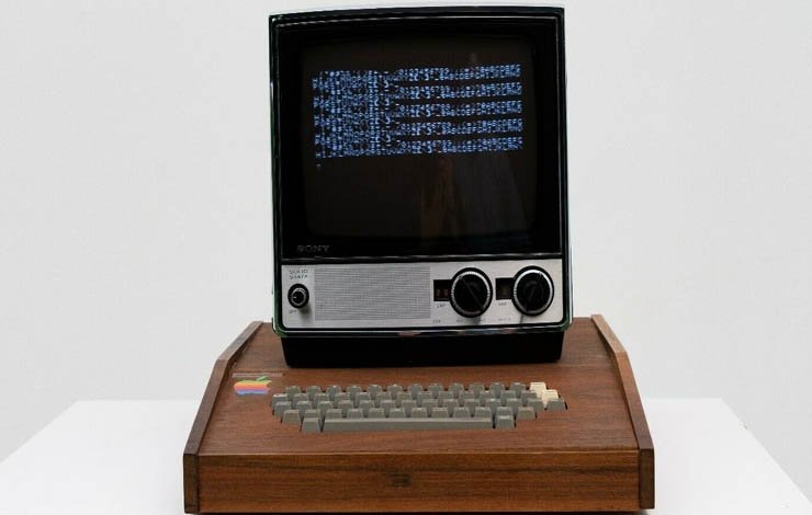 First Computer by Apple Put on Sale for $1.5m - News 360