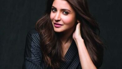 Anushka Sharma maternity