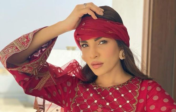 Actress Zhalay Sarhadi OST