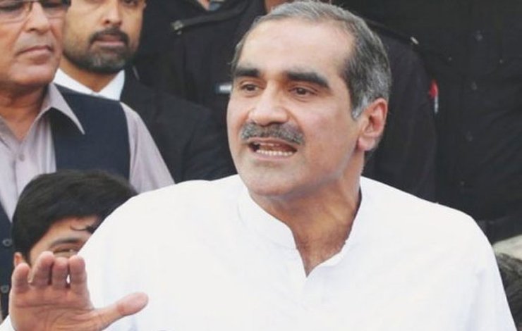 khawaja saad rafique, pml-n, obscene finger gesture, judiciary, SC full court bench