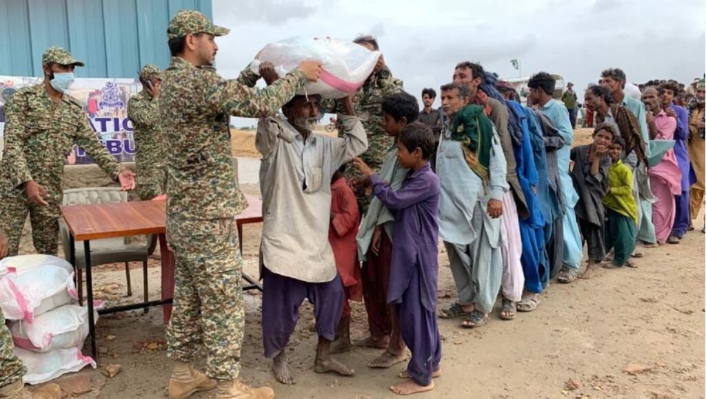 Pakistan Navy HADR Operations Continue in Flooded Areas - News 360