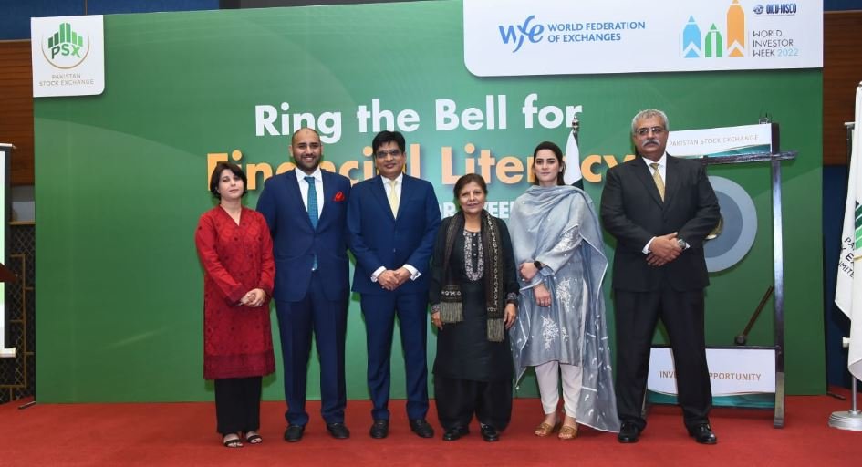 PSX Marks World Investor Week 2022 with a Gong Ceremony
