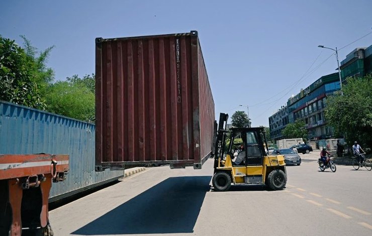 pti long march, imran khan house arrest