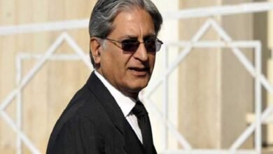 Aitzaz Ahsan, constitution, rescue, campaign, famous, lawyers, round table, conference, announcement,اعتزاز احسن، آئین، بچاؤ، مہم، نامور، وکلاء، گول میز، کانفرنس، اعلان،