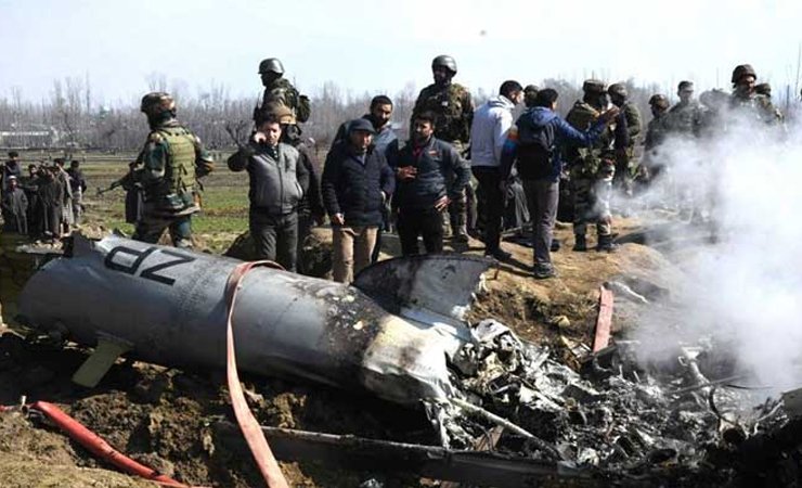 wreckage of IAF mi 17 helicopter, بھارتی فضائیہ