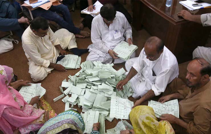 الیکشن کمیشن سوالیہ نشان