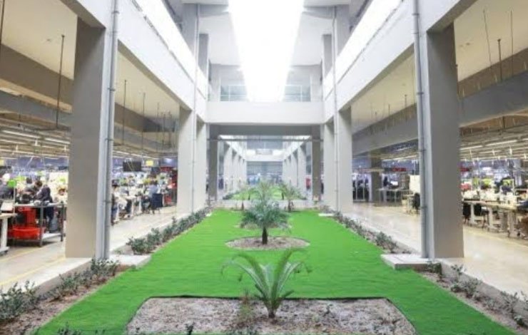 بلند و بالا عمارات