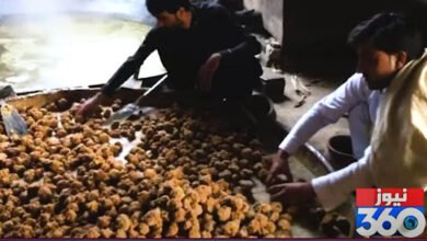 Photo of خیبر پختون خوا میں روایتی طریقوں سے گڑ بنانے کا طریقہ آج بھی رائج