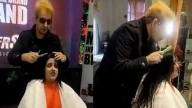 Photo of پانی نا ہو تو تھوک سے کام چلایا جاسکتا ہے، بھارتی ہیر اسٹائیلسٹ نے خاتون پر تھوک دیا