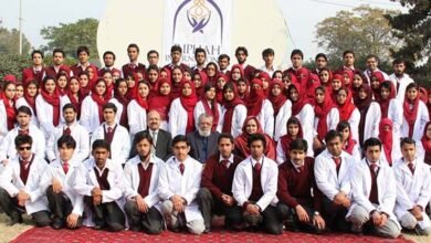 Photo of ویلنٹائن ڈے پر طلبہ و طالبات دو میٹر کا فاصلہ رکھیں، کالج کا انوکھا اصول