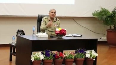 Photo of لمز یونیورسٹی کے طلبہ آرمی چیف جنرل قمر باجوہ کے مداح بن گئے