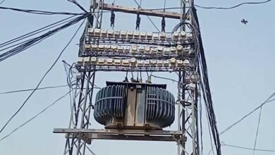 Photo of سیپکو کا انوکھا کارنامہ ، میٹرز ٹرانسفارمر سے بھی اوپر نصب کر دیئے