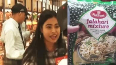 Photo of نمکو پیکٹ پر اردو کیوں؟ بھارتی رپورٹر کی نرالی منطق