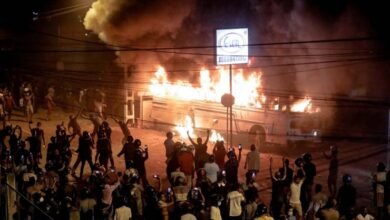 Photo of سری لنکا میں توانائی اور خوراک کا بحران،صدر  کے گھر کا گھیراؤ،کرفیو نافذ