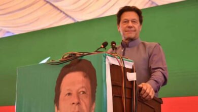 Photo of الیکشن کمیشن نے عمران خان اور پی ٹی آئی کے دیگر رہنماؤں کے بیانات کا نوٹس لے لیا