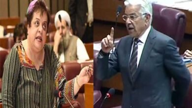 Photo of خواجہ آصف نے ٹریکٹر ٹرالی کے بعد شیرین مزاری کو مرد قرار دے دیا