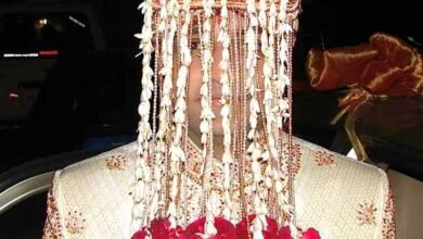 Photo of بارات میں دھوتی کے بجائے شیروانی پہننا بھارتی دلہے کا جرم بن گیا