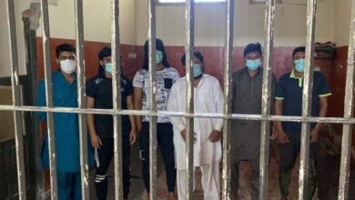 Photo of خاوندوں کو اسپین نہ بلانے پر دو بہنوں کا قتل، 6 ملزمان گرفتار