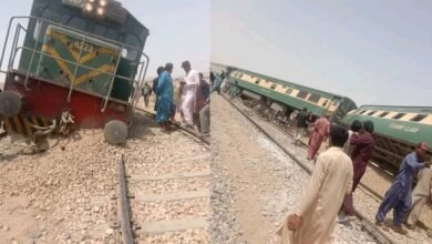 Photo of جامشورو کے قریب رحمان بابا ایکسپریس کو حادثہ، ڈاؤن ٹریک بلاک