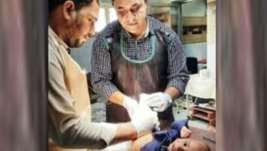 Photo of سکھر:مقامی آرتھو سرجن نے پیدائشی ٹیڑے پاؤں کا بغیر آپریشن علاج کرکے تاریخ رقم کردی