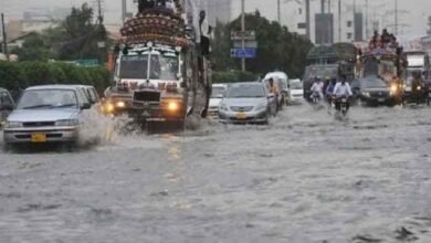 Photo of شہر قائد کے مختلف علاقوں میں تیز ہواؤں کے ساتھ بارش ، موسم خوشگوار ہوگیا