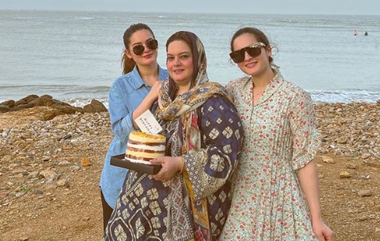 aiman and minal celebrated mother birthday, ایمن منال