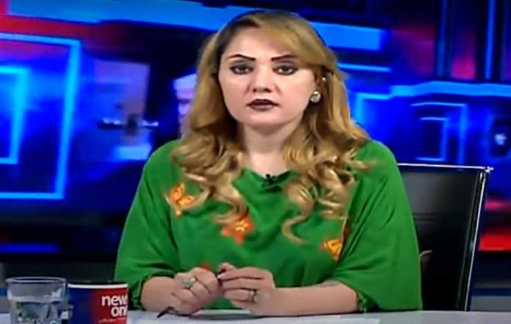 g for gharida, غریدہ فاروقی