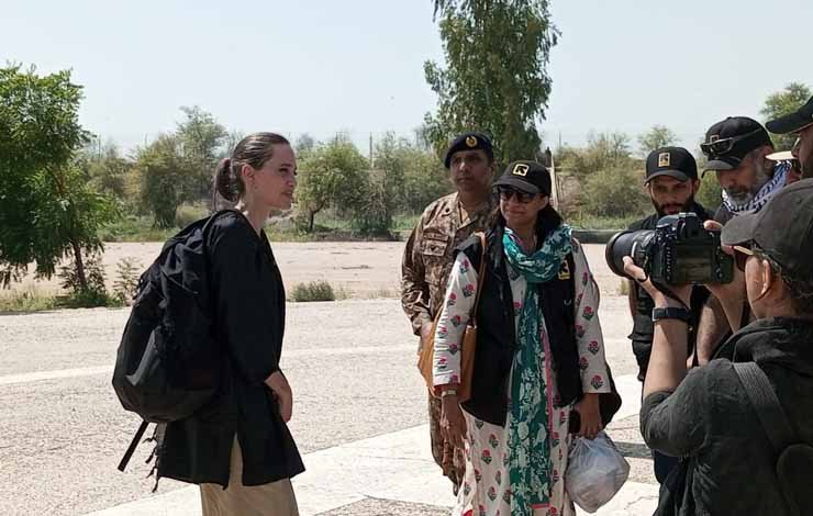 angelina jolie arrived in pakistan, انجلینا جولی