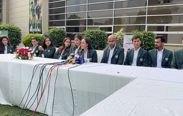 Pakistan women footballers, journalist, criticism, پاکستان خواتین فٹبالر, صحافی, تنقید