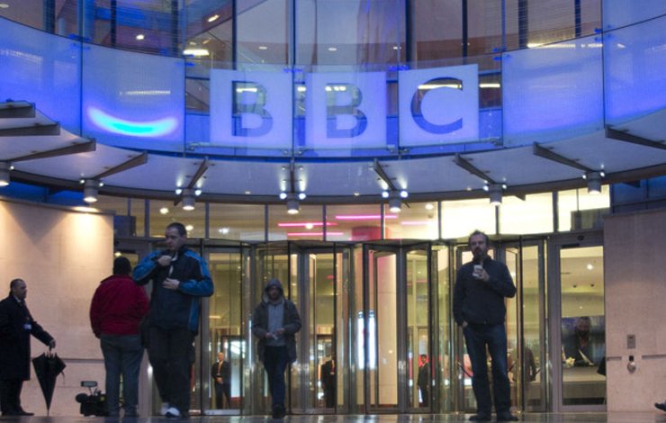 BBC, 382 employees, بی بی سی ، 382 ملازمین