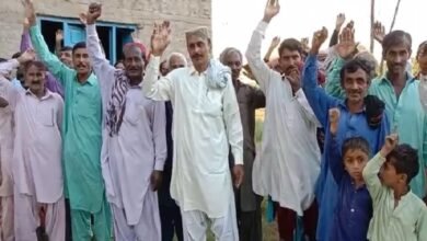 Photo of وڈیروں نے اپنی زمینیں بچانے کیلئے ہمیں سیلاب میں ڈوبا دیا، قاضی احمد کے مکینوں کا نوحہ
