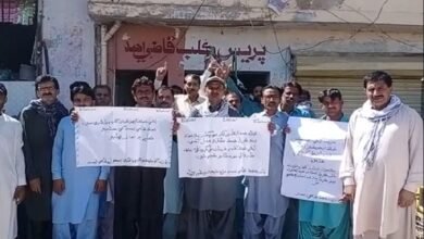 Photo of سندھ میں رشوت نہ دینے پر سرکاری اساتذہ کی تنخواہیں روکی جانے لگیں