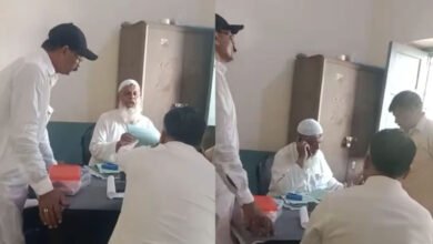 Photo of راجہ اظہر کا ناتھا خان اسکول کا دورہ، پریزائیڈنگ افسر کو فارم 45 بھرتے ہوئے پکڑ لیا