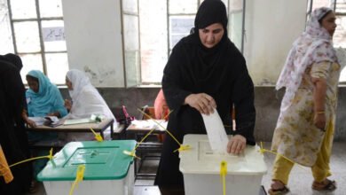 Photo of کراچی اور حیدرآباد میں بلدیاتی انتخابات کے ووٹنگ کا عمل جاری، سیکیورٹی کے فول پروف انتظامات