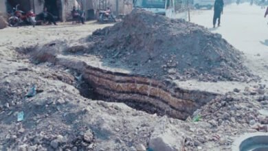 Photo of سکھر میں تعمیراتی کام کے نام پربھاری لاگت سے تعمیر سڑکیں کھود دی گئیں