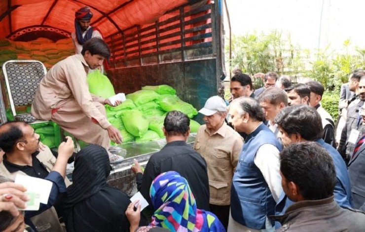 Fault, free flour, stall, corruption, citizens, poor,قصور، مفت آٹے، اسٹال، کرپشن، شہری، خوار،