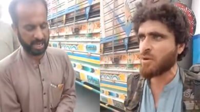 Photo of ٹرک ڈرائیورز کا طورخم سرحد پر تعینات پاکستانی عملے پر رشوت ستانی کا الزام