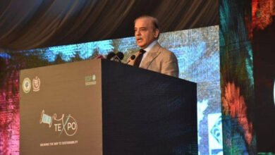 Photo of وزیراعظم شہباز شریف کا سیاسی بحران کے باجود آئین کی پاسداری کے عزم کا اعادہ