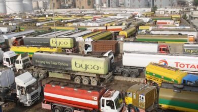 Photo of شہباز حکومت کیلئے نئی مشکل: آئل ٹینکر کنٹریکٹرز ایسوسی ایشن نے ہڑتال کی دھمکی دے دی