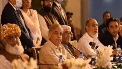 Photo of حکمران اتحادی عبوری وزیر اعظم کے لیے گہری مشاورت میں مصروف