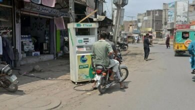 Photo of پاکستان میں 7000 سے زائد غیرقانونی اور غیرمجاز فیول پمپس کام کر رہے ہیں، رپورٹ