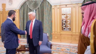 Photo of ٹرمپ نے شام پر عائد پابندیاں ہٹانے کے حکم نامے پر دستخط کردیے