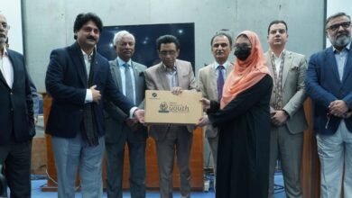 Photo of موبائل و ڈیجیٹل ٹیکنالوجی کو مستقبل کی یونیورسٹی قرار دیا جارہا ہے، خالد مقبول صدیقی